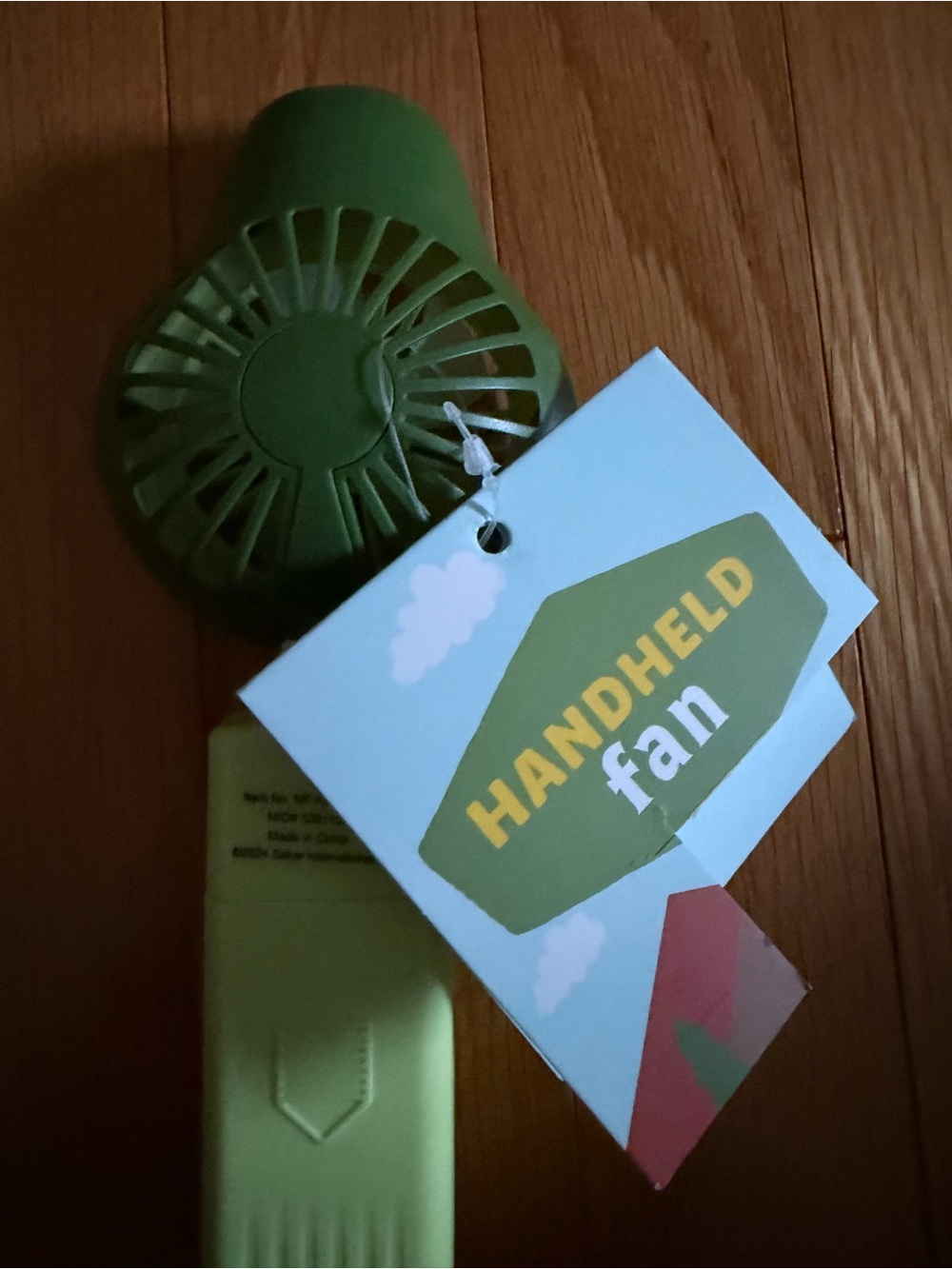 Vivitar Avocado Portable Handheld Fan inc batteries - NWT - Picture 6 of 6